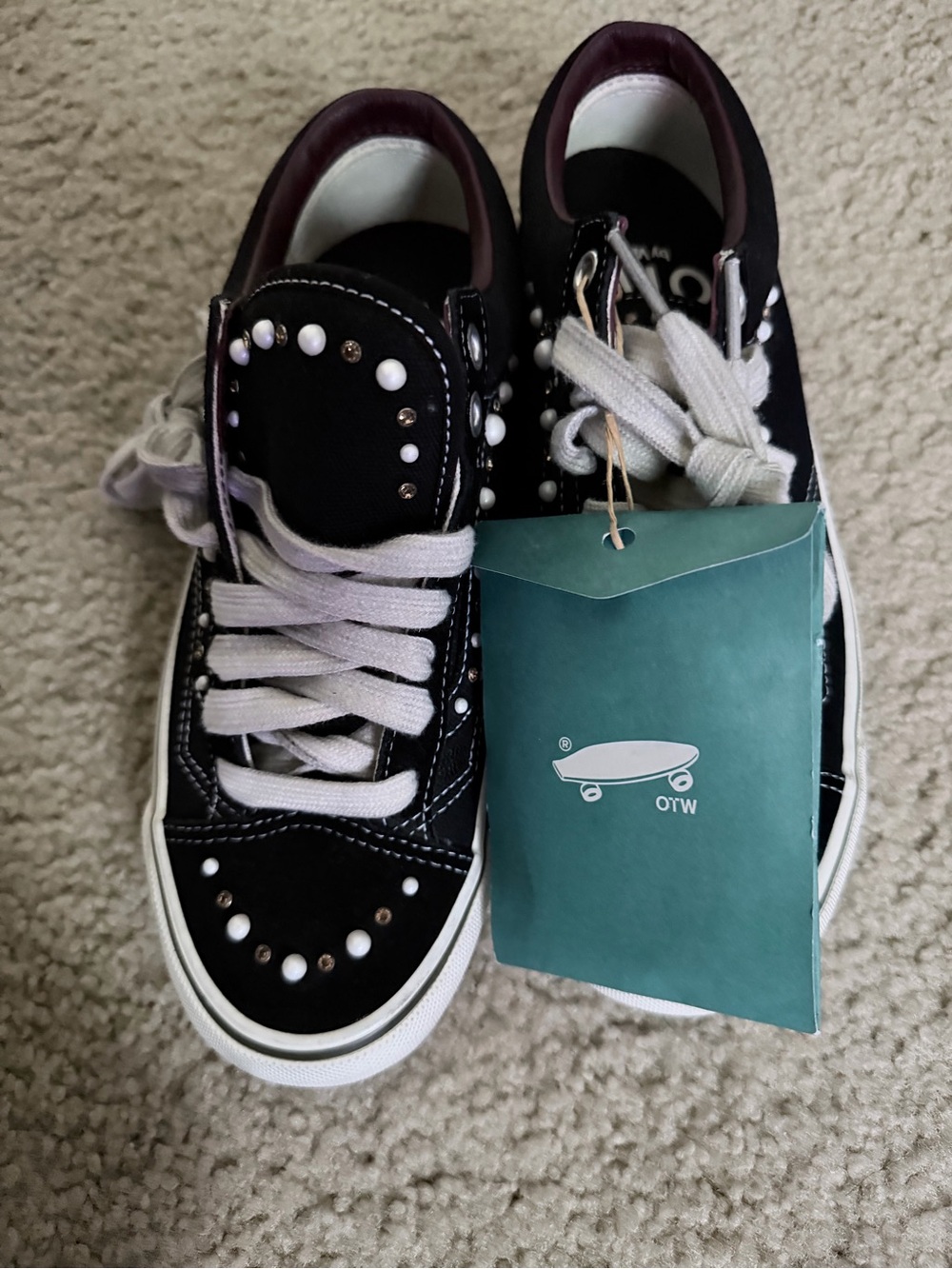 Vans Black Pearl & Stud Low-Top Sneakers